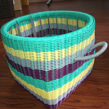 The client is from Australia, a manufacturer of home decoration, mainly specialized in rattan basket. She owns a online platform where she sells all kinds of weaving rattan products.